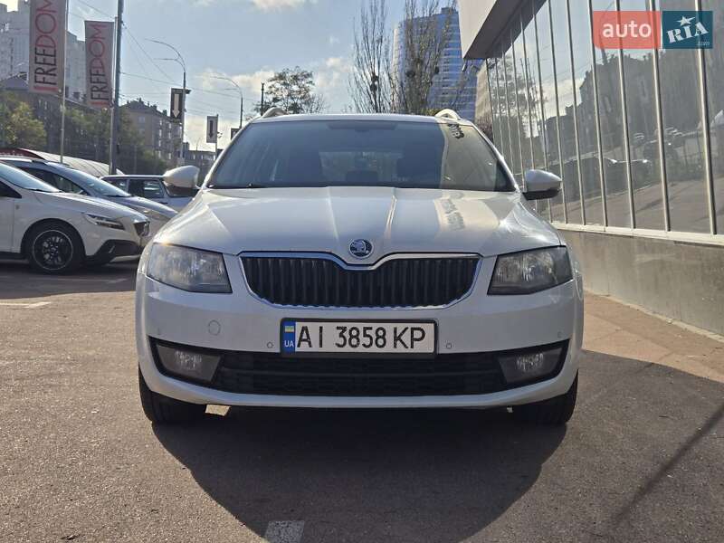 Универсал Skoda Octavia 2015 в Киеве фото 3 Универсал Skoda Octavia 2015 в Киеве