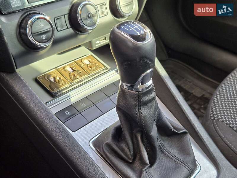 Универсал Skoda Octavia 2015 в Киеве фото 26 Универсал Skoda Octavia 2015 в Киеве
