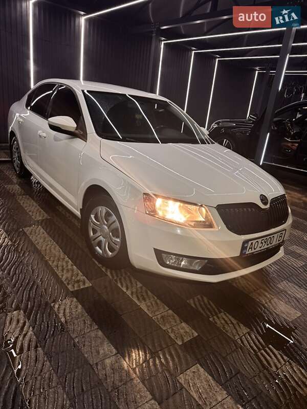Лифтбек Skoda Octavia 2013 в Ужгороде
