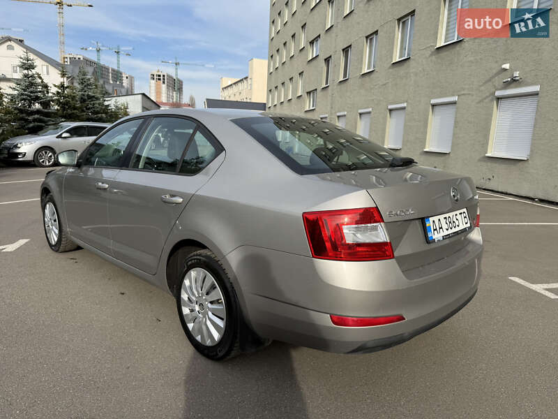 Лифтбек Skoda Octavia 2013 в Киеве