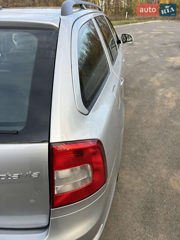 Универсал Skoda Octavia 2012 в Дунаевцах фото 10 Универсал Skoda Octavia 2012 в Дунаевцах
