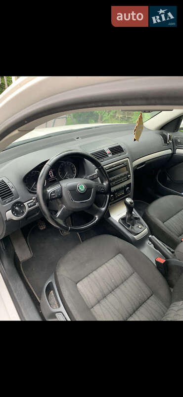 Универсал Skoda Octavia 2012 в Мукачево