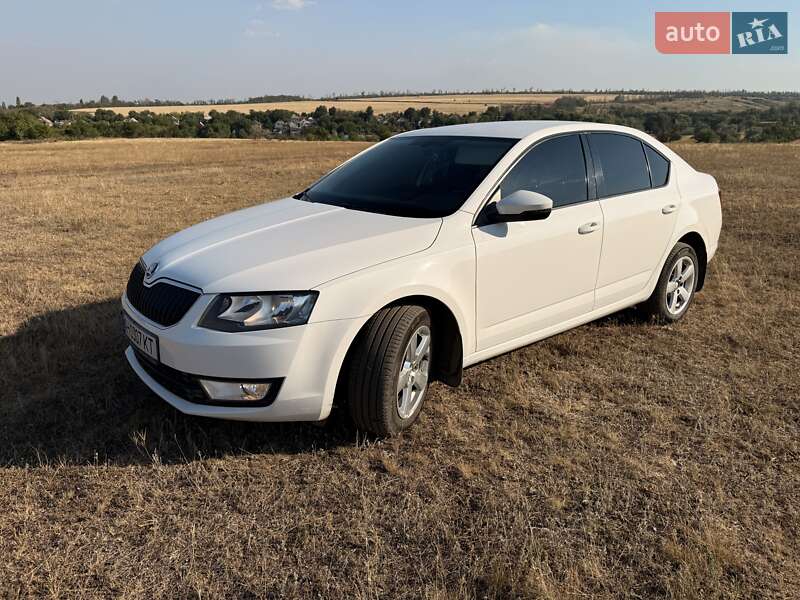 Лифтбек Skoda Octavia 2016 в Краматорске фото Лифтбек Skoda Octavia 2016 в Краматорске