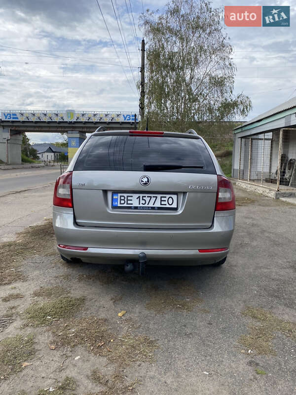 Универсал Skoda Octavia 2010 в Вознесенске