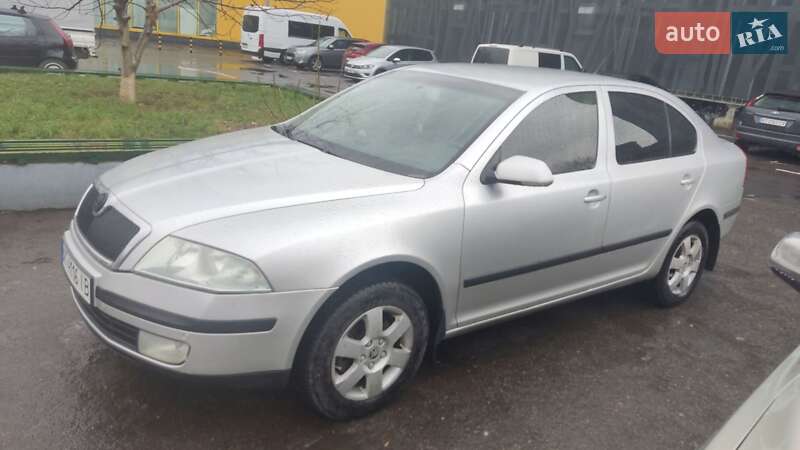 Лифтбек Skoda Octavia 2006 в Ивано-Франковске