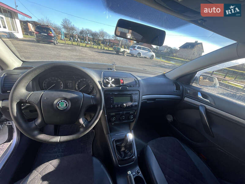 Лифтбек Skoda Octavia 2008 в Рудки