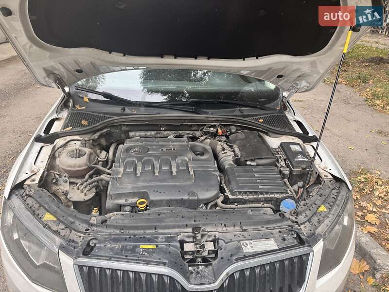 Лифтбек Skoda Octavia 2015 в Кропивницком