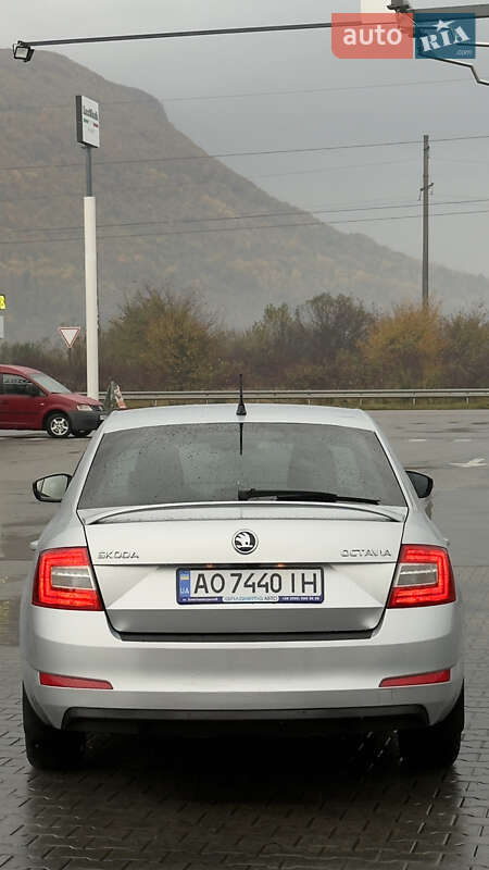 Лифтбек Skoda Octavia 2013 в Хусте