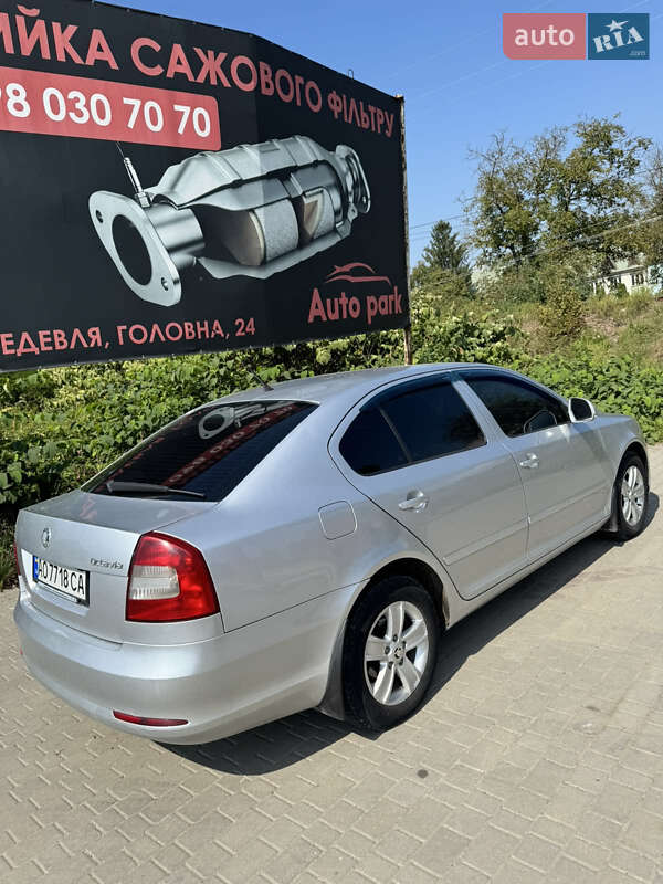Ліфтбек Skoda Octavia 2010 в Тячеві