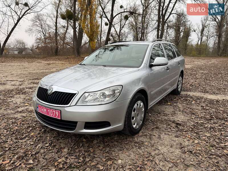 Универсал Skoda Octavia 2009 в Полтаве