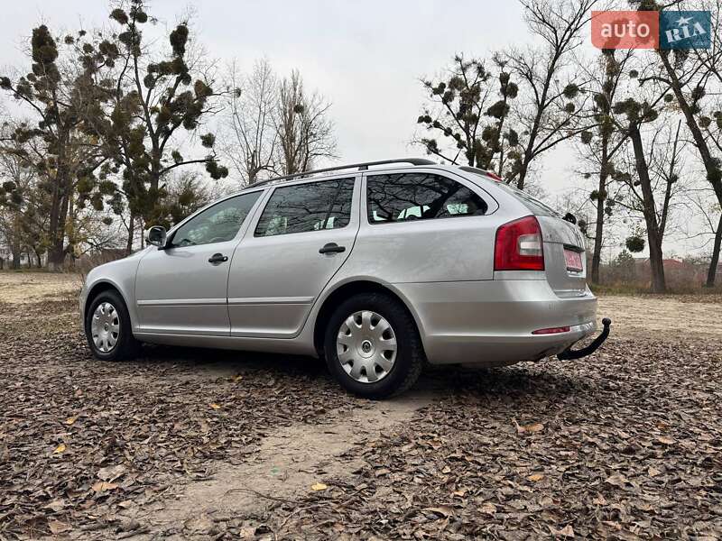 Универсал Skoda Octavia 2009 в Полтаве