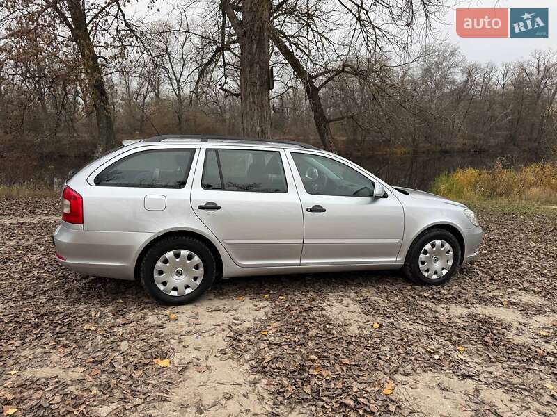 Универсал Skoda Octavia 2009 в Полтаве