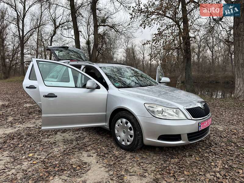 Универсал Skoda Octavia 2009 в Полтаве