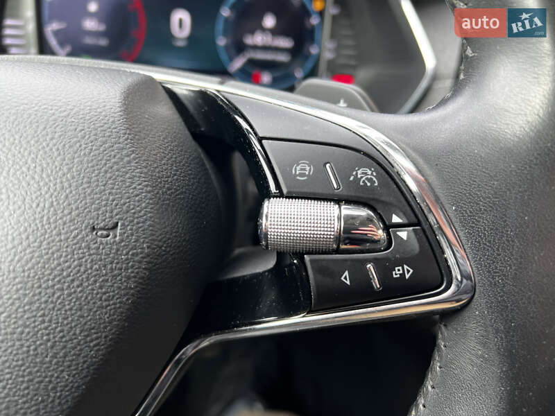 Универсал Skoda Octavia 2021 в Киеве