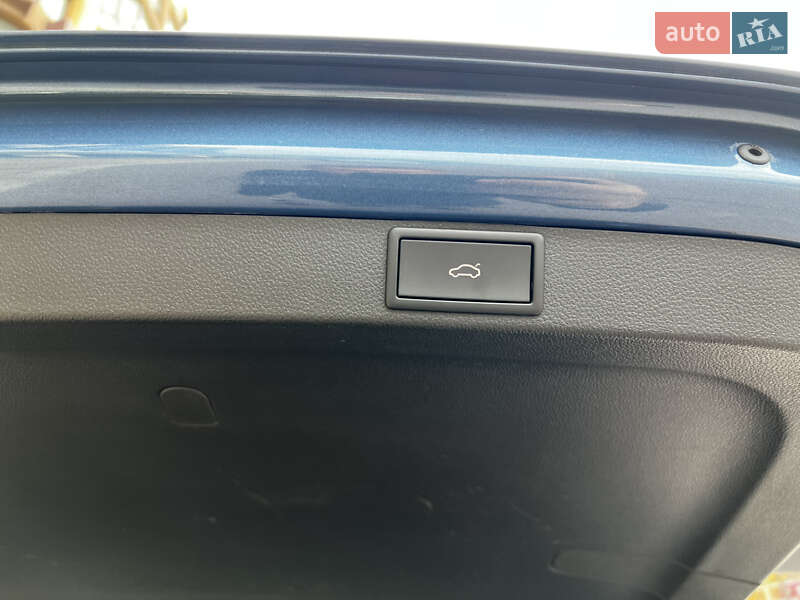 Универсал Skoda Octavia 2021 в Киеве