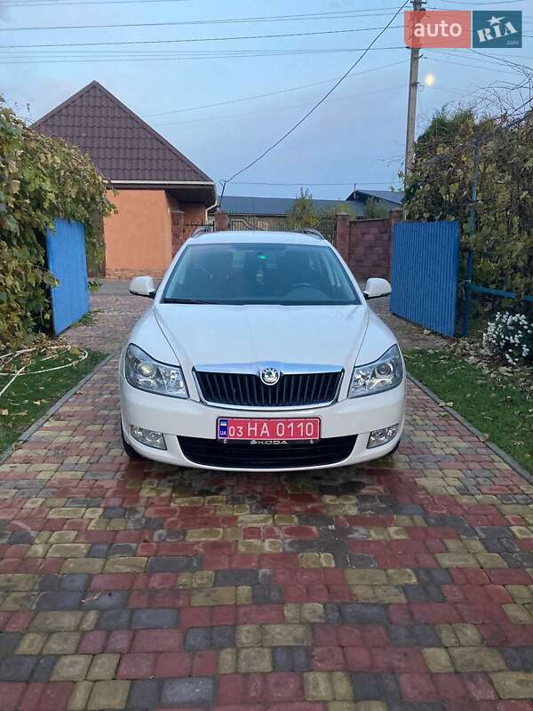 Универсал Skoda Octavia 2012 в Ровно фото 2 Универсал Skoda Octavia 2012 в Ровно