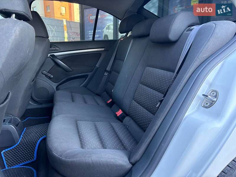 Лифтбек Skoda Octavia 2010 в Виннице