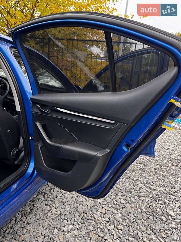 Лифтбек Skoda Octavia 2020 в Киеве фото 14 Лифтбек Skoda Octavia 2020 в Киеве