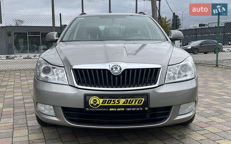 Универсал Skoda Octavia 2013 в Стрые