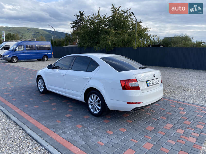 Лифтбек Skoda Octavia 2016 в Виноградове