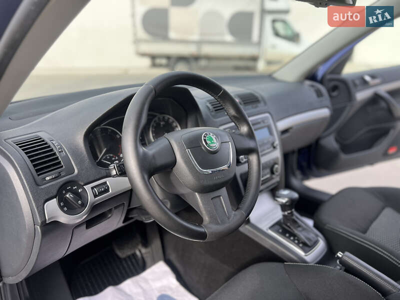 Универсал Skoda Octavia 2010 в Луцке