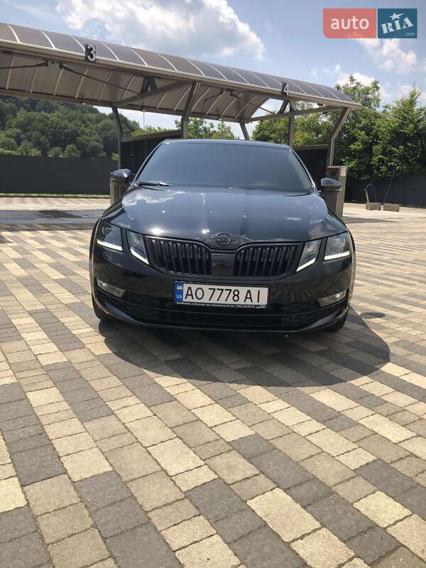 Лифтбек Skoda Octavia 2017 в Сваляве