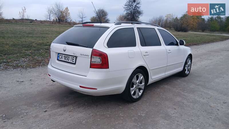 Универсал Skoda Octavia 2010 в Умани