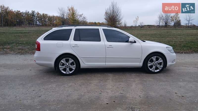 Универсал Skoda Octavia 2010 в Умани