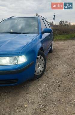 Універсал Skoda Octavia 2006 в Яворові