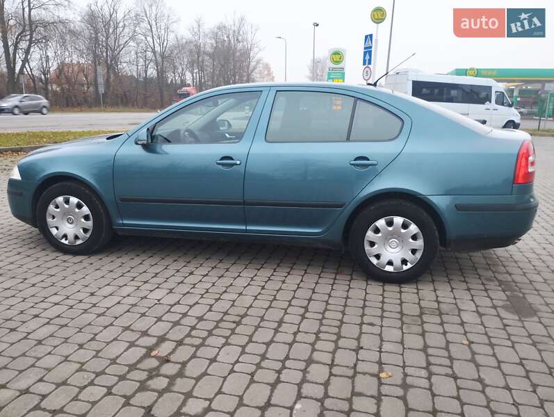 Лифтбек Skoda Octavia 2006 в Ивано-Франковске