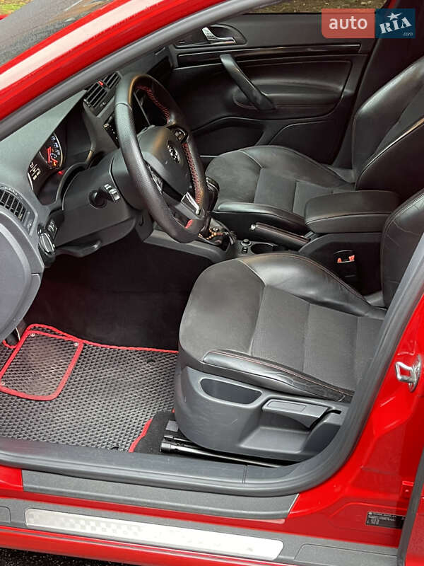 Лифтбек Skoda Octavia 2012 в Днепре