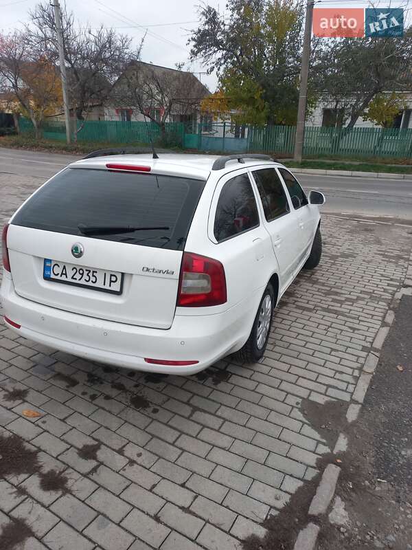 Универсал Skoda Octavia 2010 в Умани фото 11 Универсал Skoda Octavia 2010 в Умани