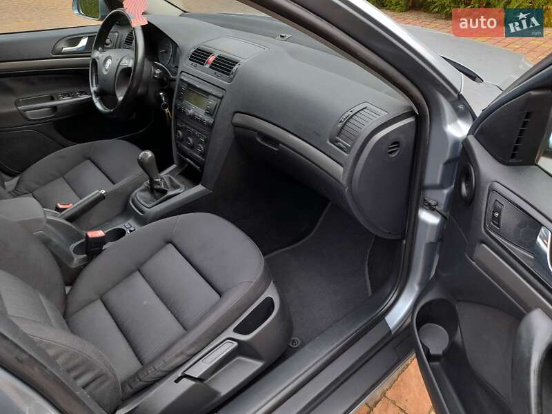 Ліфтбек Skoda Octavia 2004 в Жовкві фото 38 Ліфтбек Skoda Octavia 2004 в Жовкві