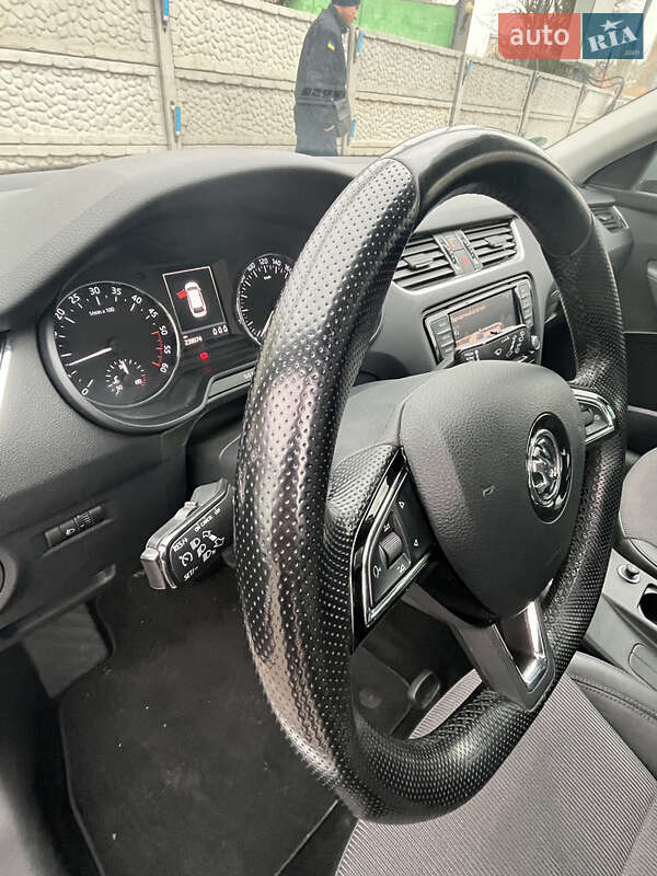 Универсал Skoda Octavia 2015 в Кривом Роге