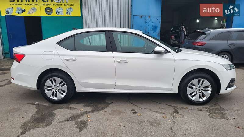 Ліфтбек Skoda Octavia 2021 в Києві