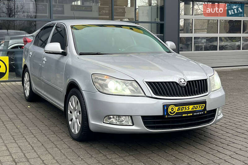 Лифтбек Skoda Octavia 2012 в Ивано-Франковске фото Лифтбек Skoda Octavia 2012 в Ивано-Франковске
