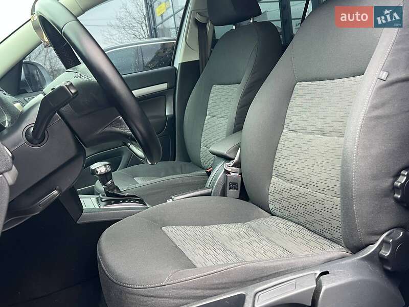 Лифтбек Skoda Octavia 2012 в Ивано-Франковске фото 18 Лифтбек Skoda Octavia 2012 в Ивано-Франковске