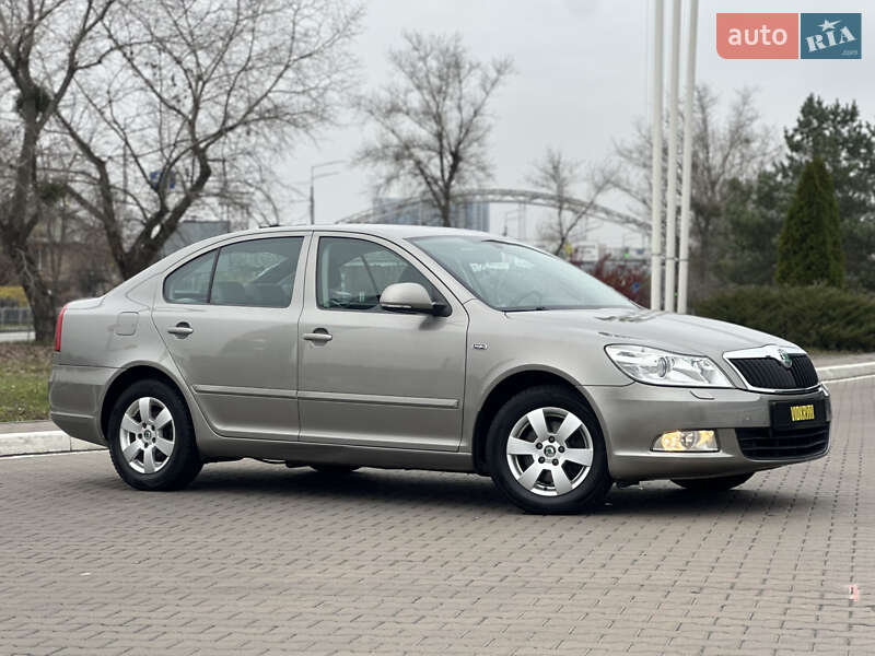 Лифтбек Skoda Octavia 2010 в Киеве фото 8 Лифтбек Skoda Octavia 2010 в Киеве