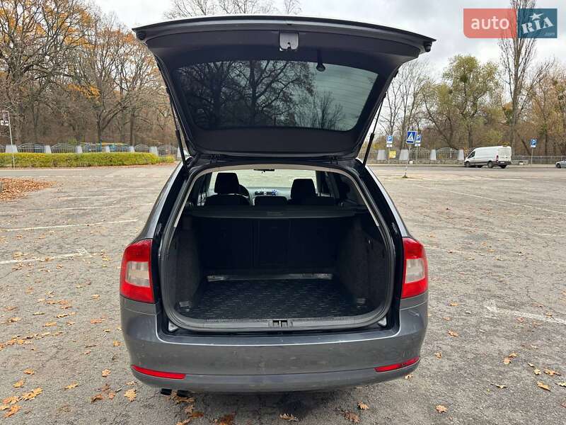 Універсал Skoda Octavia 2011 в Шишаках