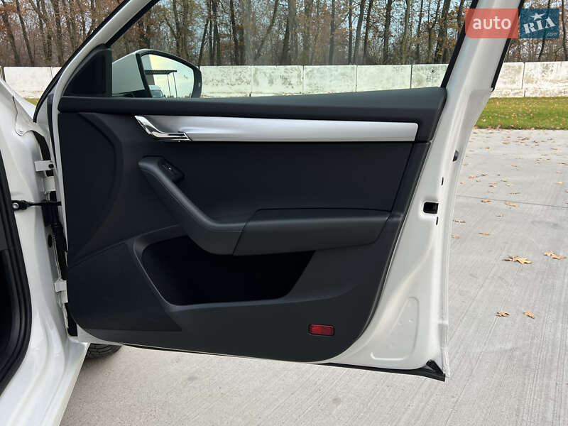 Универсал Skoda Octavia 2020 в Луцке