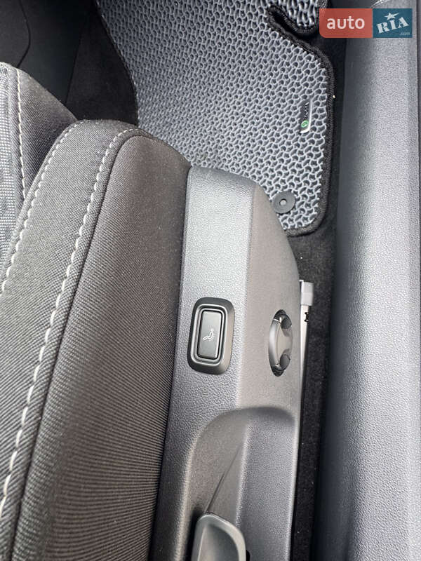 Универсал Skoda Octavia 2021 в Сарнах