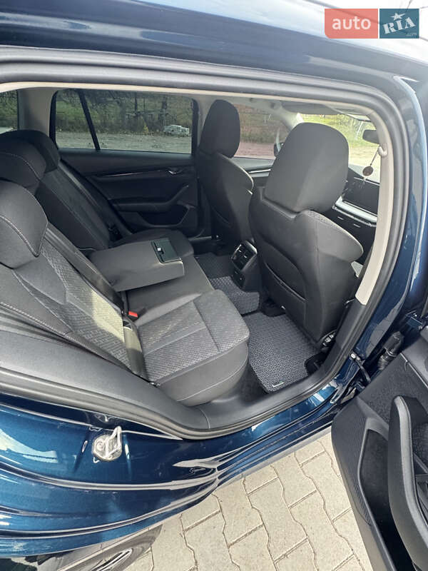 Универсал Skoda Octavia 2021 в Сарнах