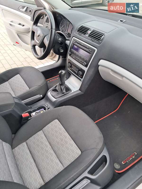 Універсал Skoda Octavia 2009 в Калуші