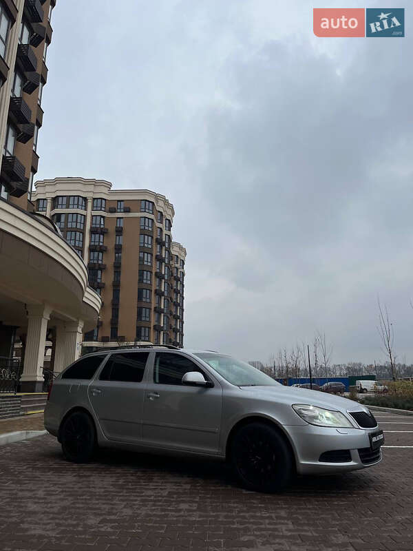 Универсал Skoda Octavia 2009 в Киеве