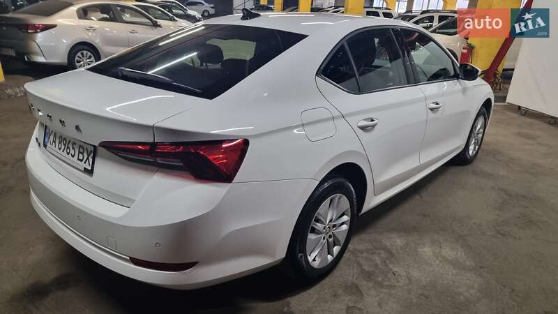 Лифтбек Skoda Octavia 2021 в Киеве