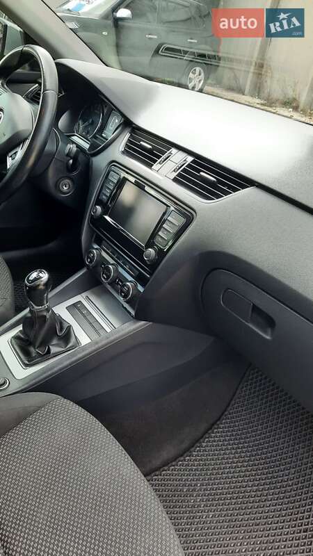 Универсал Skoda Octavia 2017 в Дрогобыче фото 14 Универсал Skoda Octavia 2017 в Дрогобыче