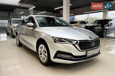 Лифтбек Skoda Octavia 2021 в Хмельницком