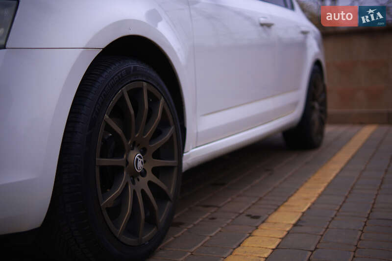 Лифтбек Skoda Octavia 2013 в Кривом Роге фото 9 Лифтбек Skoda Octavia 2013 в Кривом Роге