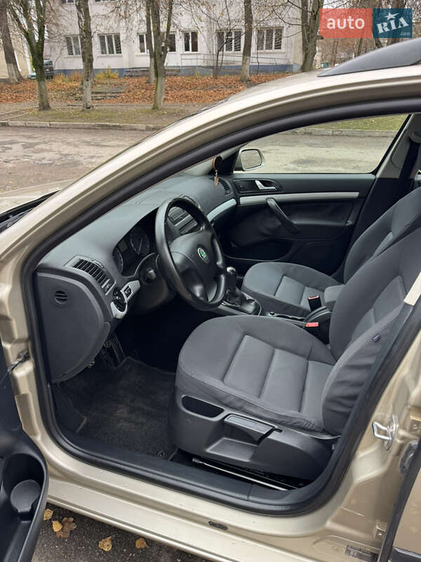 Універсал Skoda Octavia 2005 в Хотині