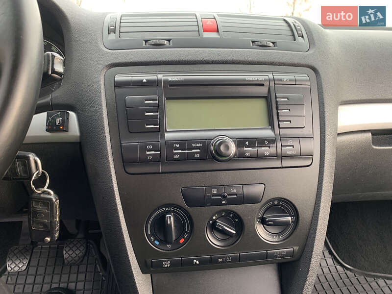 Лифтбек Skoda Octavia 2004 в Дрогобыче